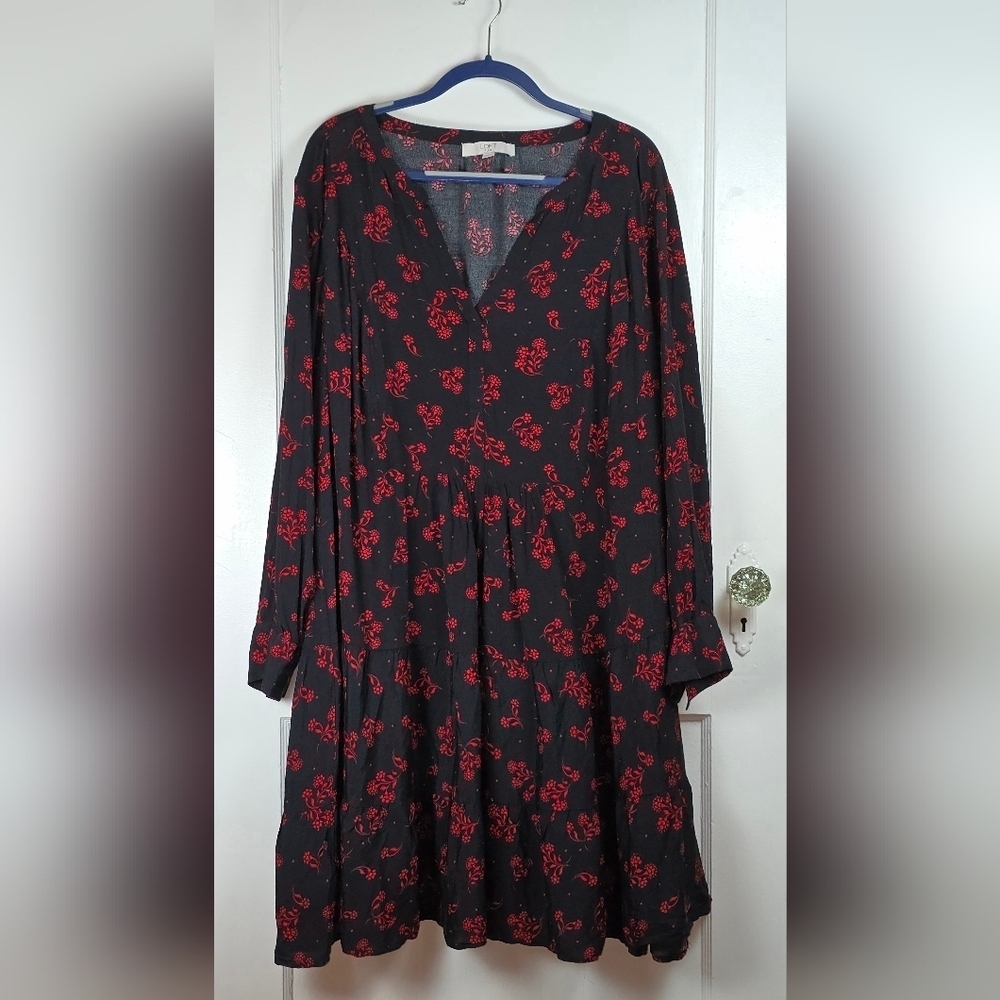 LOFT Plus Black and Red Floral Tiered Dress Size 24